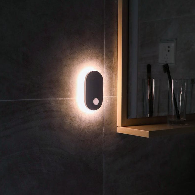 Magnetisk LED lampe med bevægelsessensor