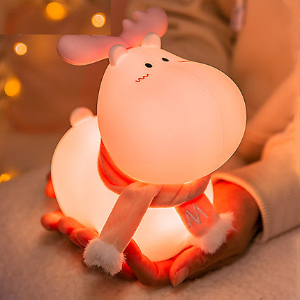 Genopladelig natlampe formet som en hjort