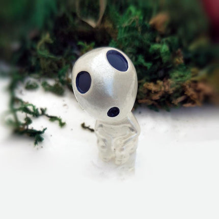 Selvlysende Kodama figurer til børneværelset