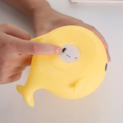 Lille natlampe formet som en hval