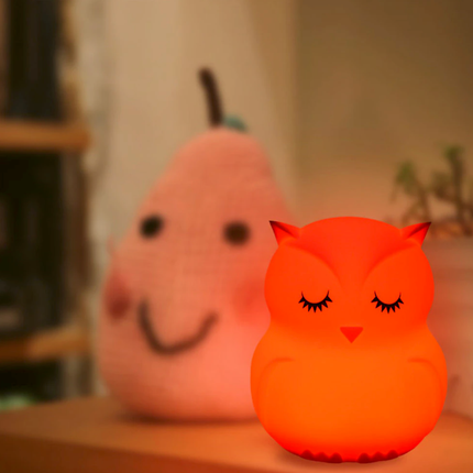 Genopladelig ugle natlampe med fjernbetjening