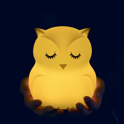 Genopladelig ugle natlampe med fjernbetjening