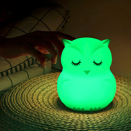 Genopladelig ugle natlampe med fjernbetjening