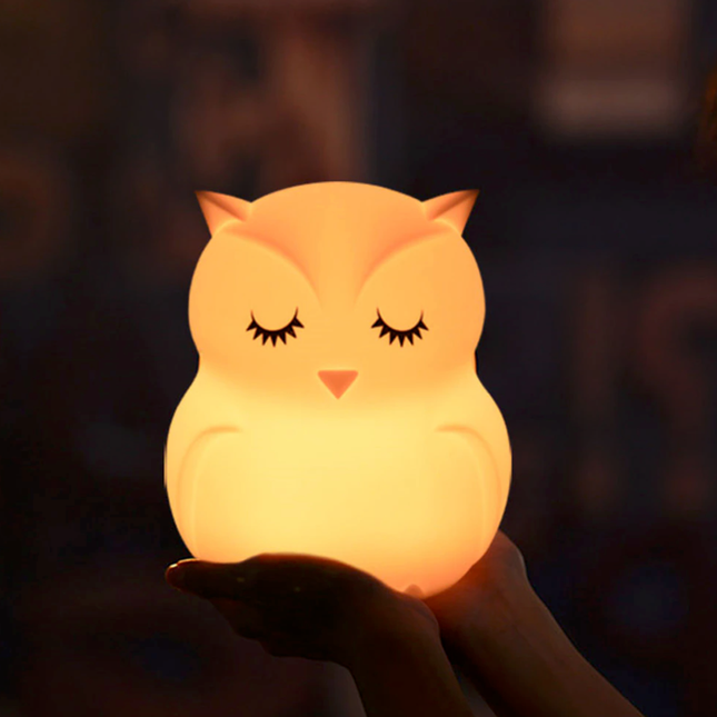 Genopladelig ugle natlampe med fjernbetjening