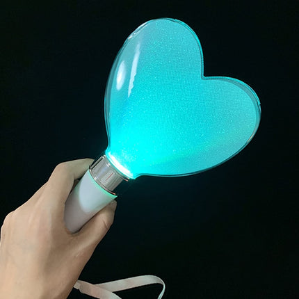 Blå hjerteformet natlampe med håndtag