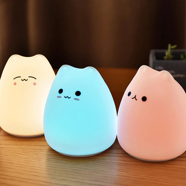 Blød silikone natlampe formet som killing