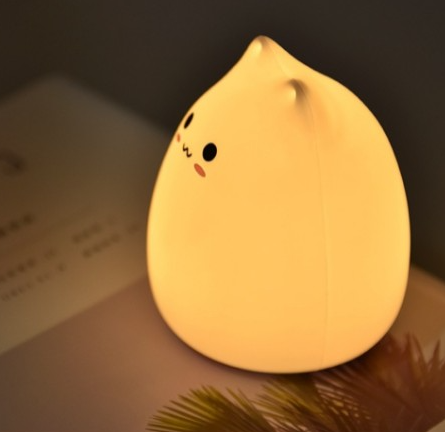 Blød silikone natlampe formet som killing