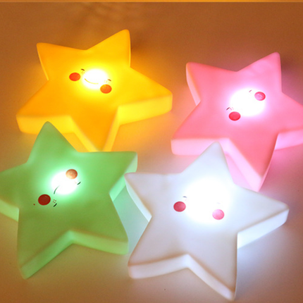 Stjerneformet LED natlampe til babyværelset
