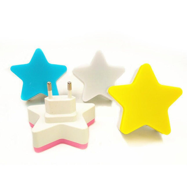 Stjerneformet LED natlampe til stikkontakt