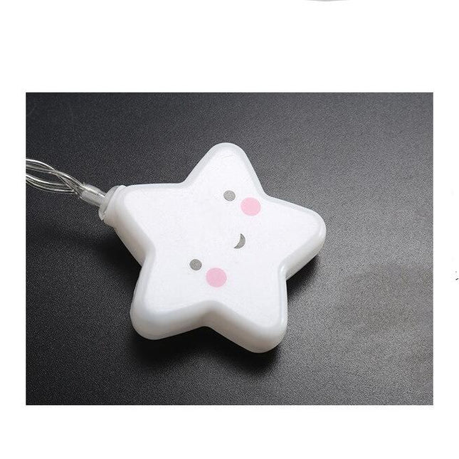 Hvid lyskæde med smilende stjerner