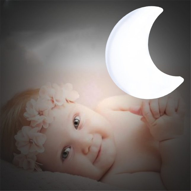 Gul måne natlampe til stikkontakt