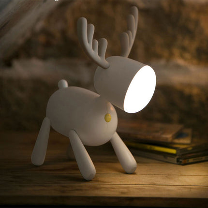 Moderne hjort natlampe med LED lys
