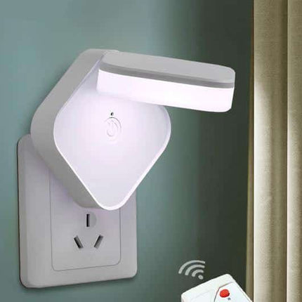 Natlampe til stikkontakt med fjernbetjening