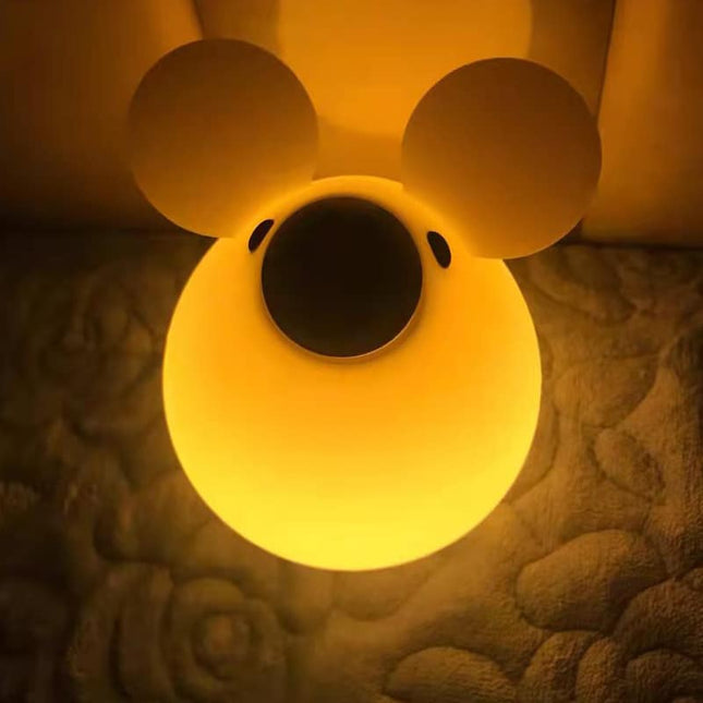 Genopladelig LED natlampe formet som mus