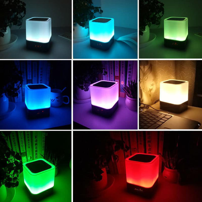 Natlampe med Bluetooth højttaler og ur